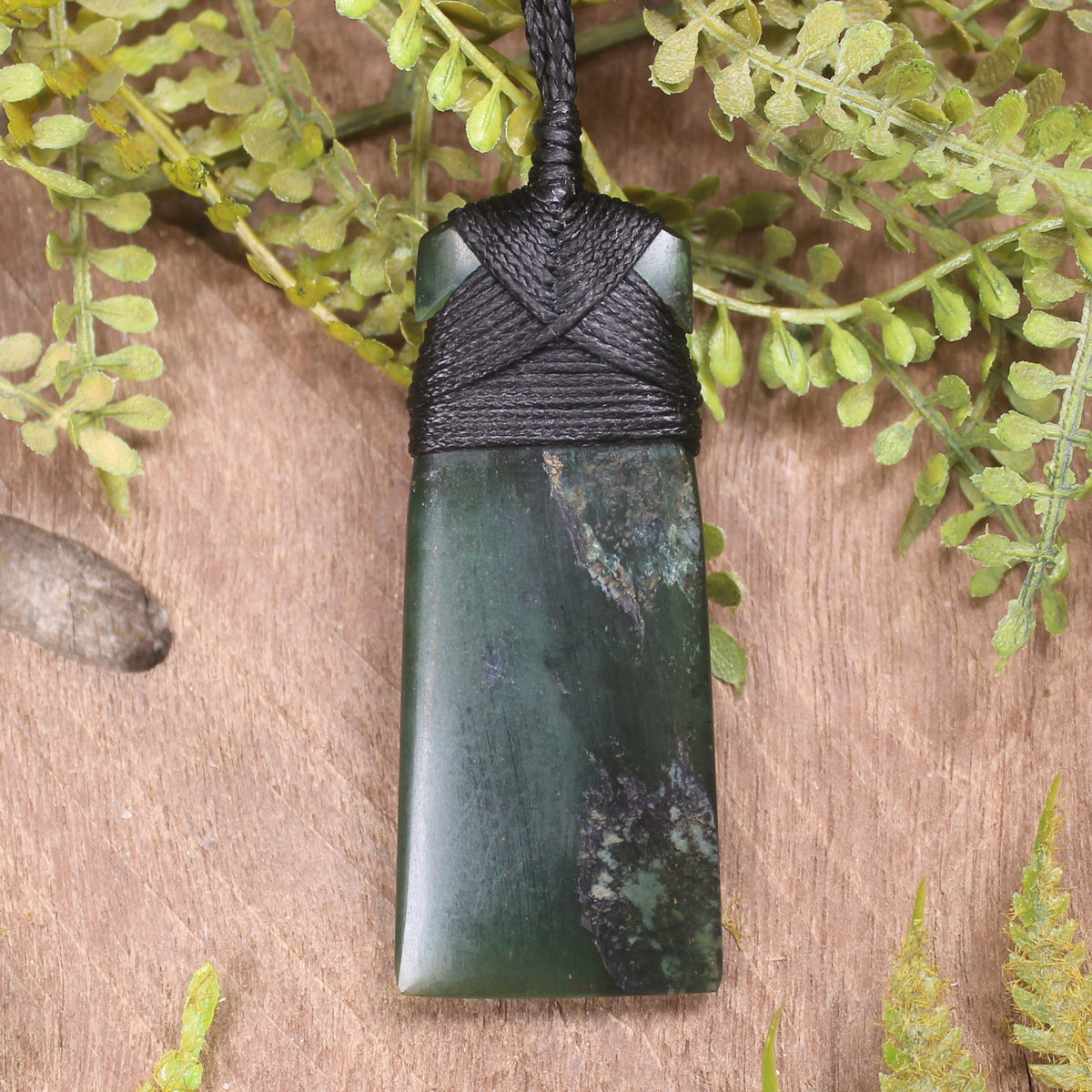 Tangiwai Pounamu Toki