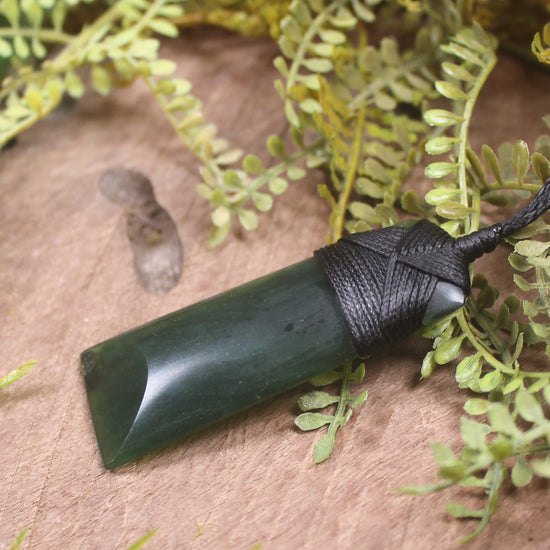 Tangiwai Pounamu Toki