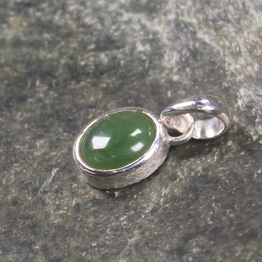 Hapopo Pounamu pendant set in Sterling Silver - NZ Greenstone