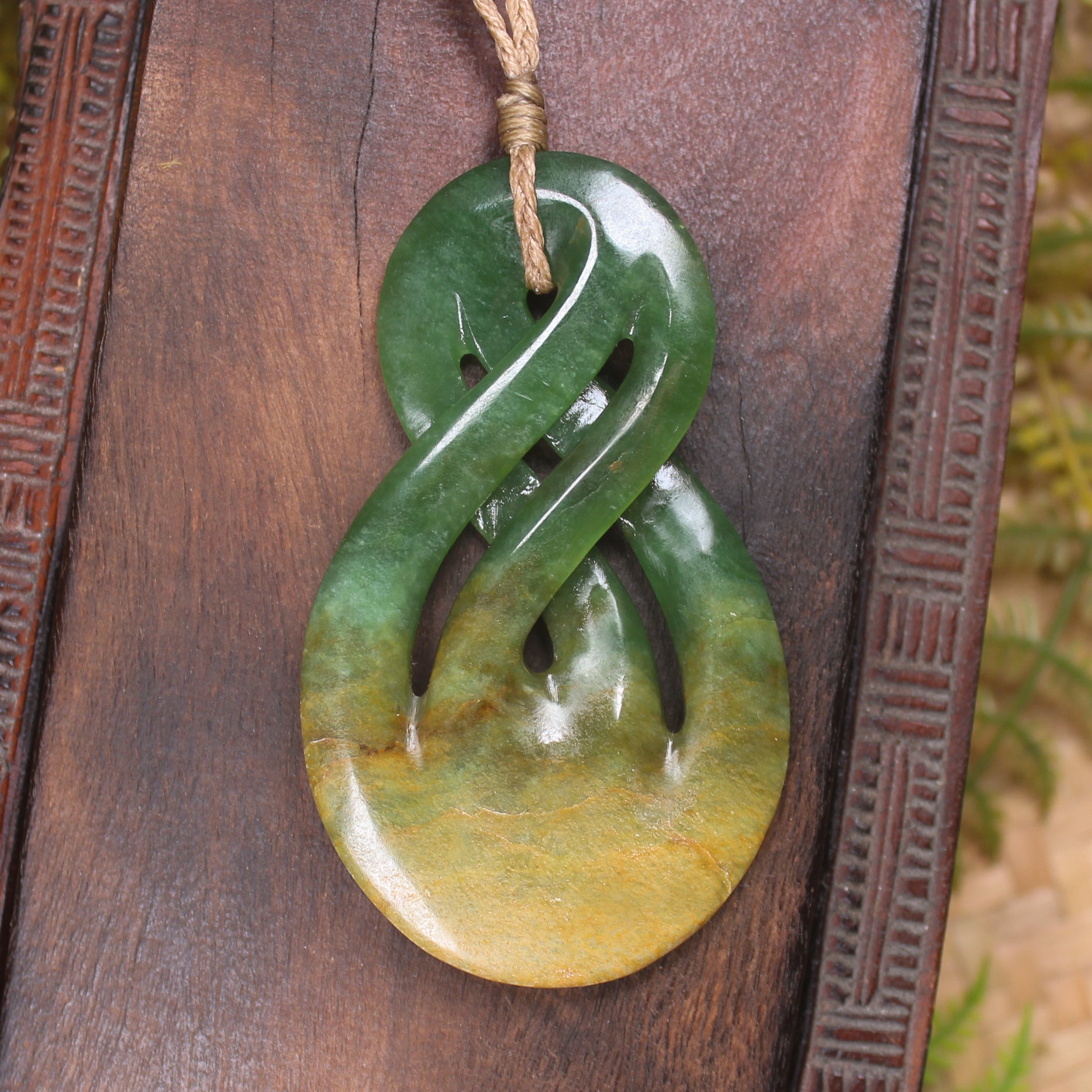 Twist or Pikorua carved from Flower Jade Pounamu - NZ Greenstone