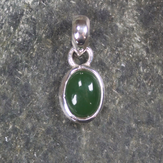 Kawakawa Pounamu pendant set in Sterling Silver - NZ Greenstone
