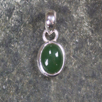 Kawakawa Pounamu pendant set in Sterling Silver - NZ Greenstone