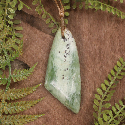 Flower Jade Pounamu Toki Pendant - NZ Greenstone