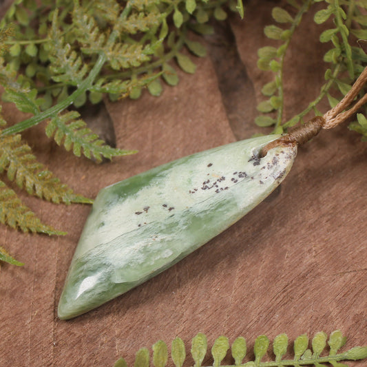 Flower Jade Pounamu Toki Pendant - NZ Greenstone