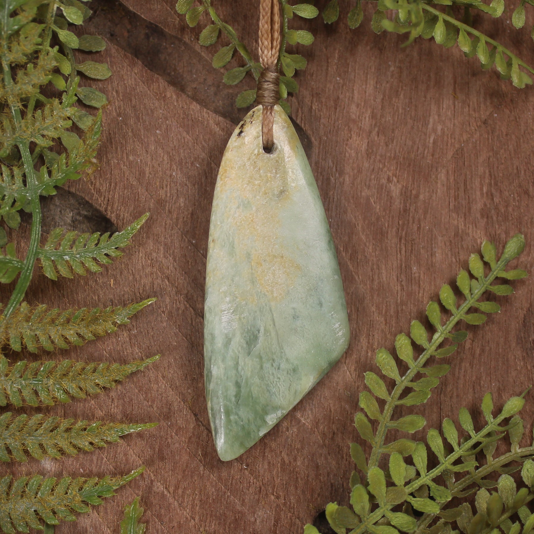 Flower Jade Pounamu Toki Pendant - NZ Greenstone