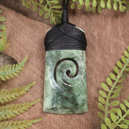 Hapopo Pounamu Toki with Koru - NZ Greenstone