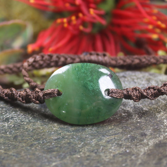 Adjustable cord bracelet with Kawakawa Pounamu