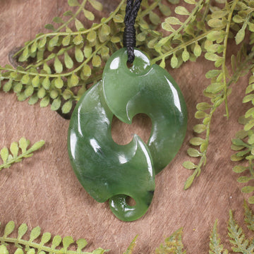 Twist or Pikorua carved from Hapopo Pounamu - NZ Greenstone