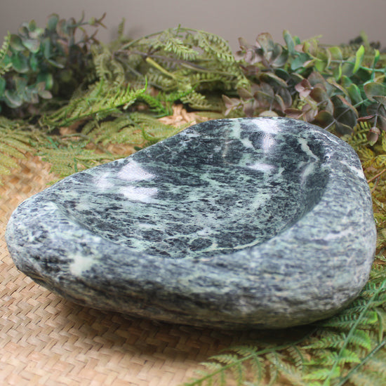 NZ Serpentine Bowl