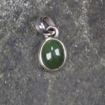 Kawakawa Pounamu pendant set in Sterling Silver - NZ Greenstone