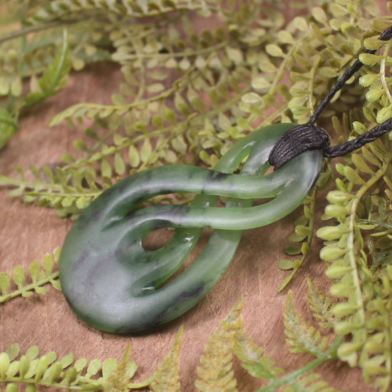 Twist or Pikorua carved from Hapopo Pounamu - NZ Greenstone