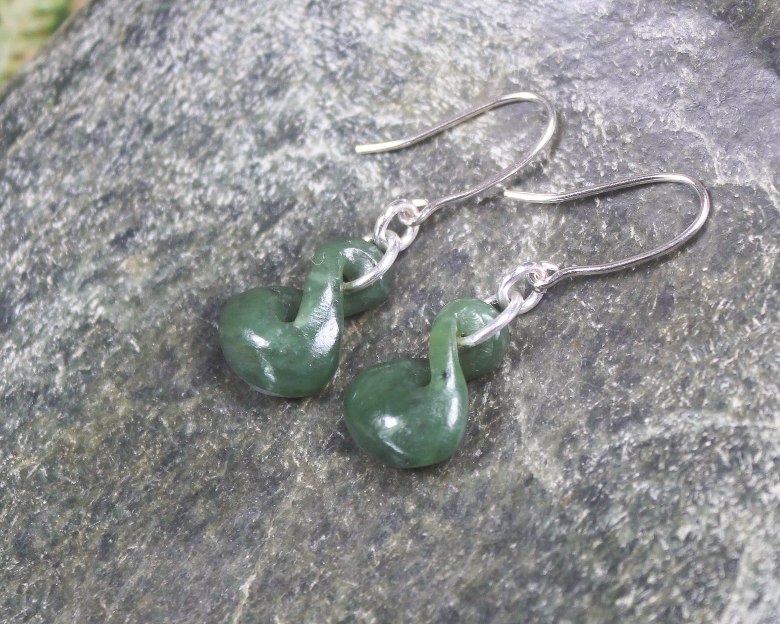 Twist Earrings carved from Hapopo Pounamu - NZ Greenstone