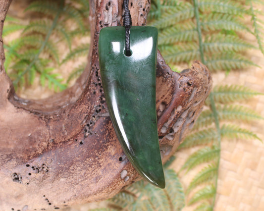 Hapopo Pounamu Tooth