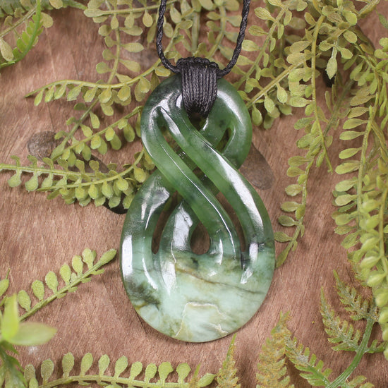 Twist or Pikorua carved from Hapopo Pounamu - NZ Greenstone