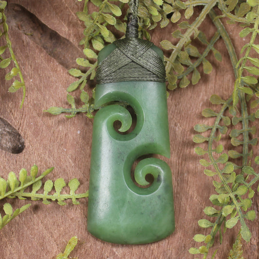 Hapopo Pounamu Toki with Koru - NZ Greenstone