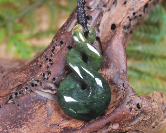 Twist or Pikorua carved from Flower Jade Pounamu - NZ Greenstone