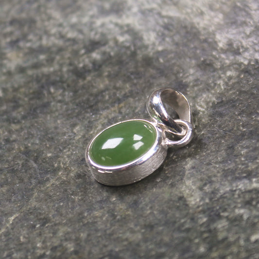 Hapopo Pounamu pendant set in Sterling Silver - NZ Greenstone