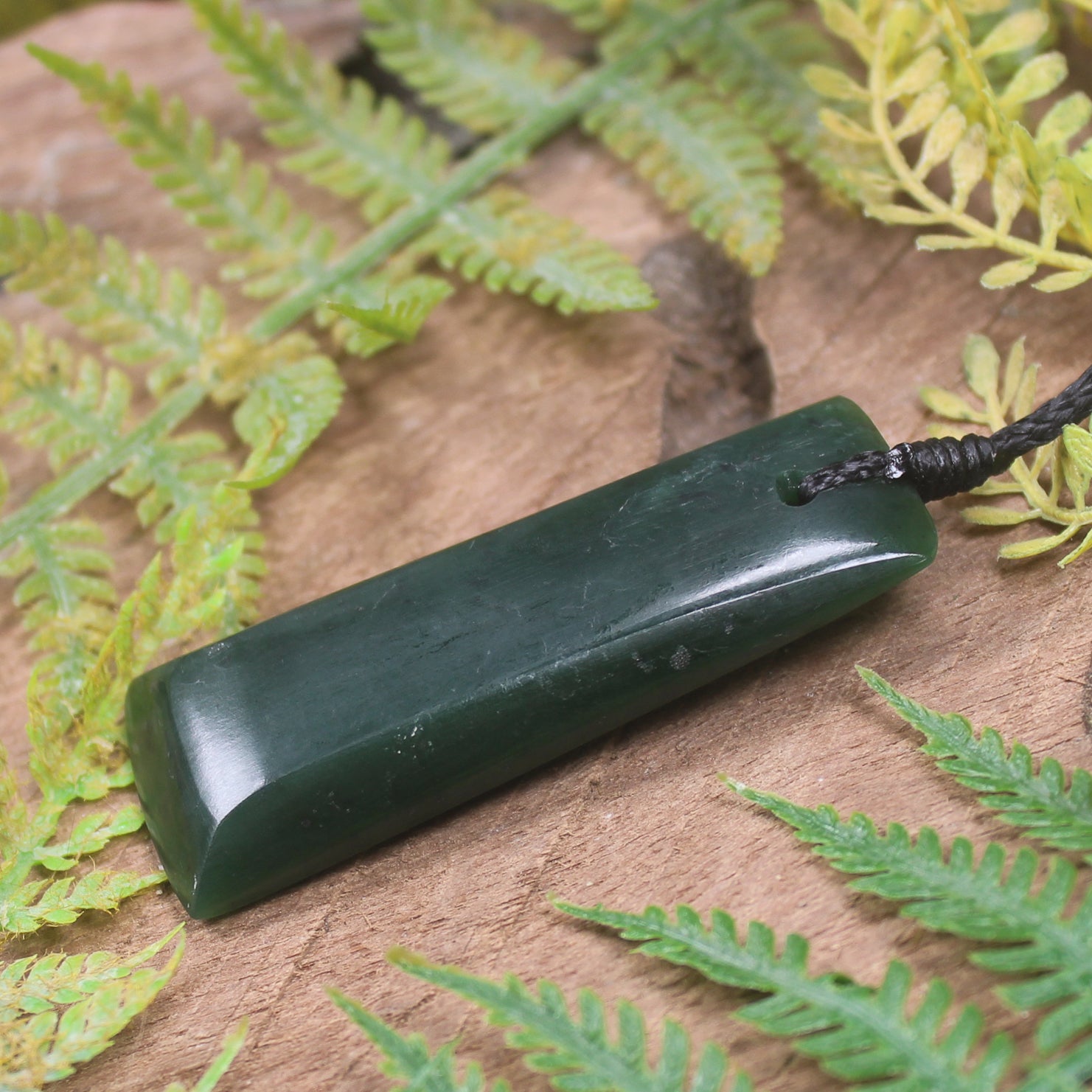 Kawakawa Pounamu Toki