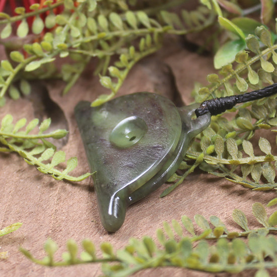 NZ Greenstone Shepards Dog Whistle Hapopo Pounamu
