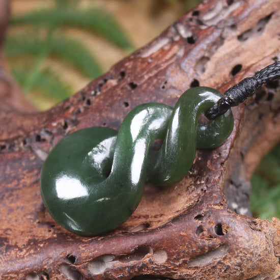 Twist carved from Kawakawa Pounamu - NZ Greenstone