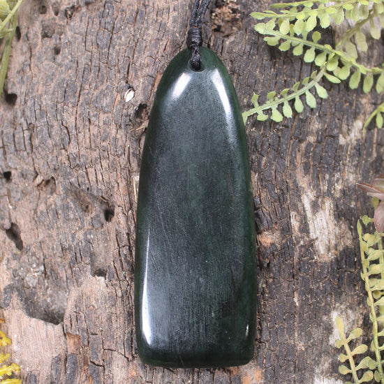 Kawakawa Pounamu Toki