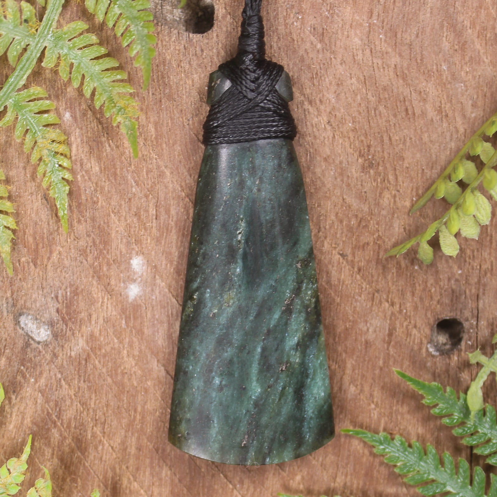 Fuchsite toki pendant