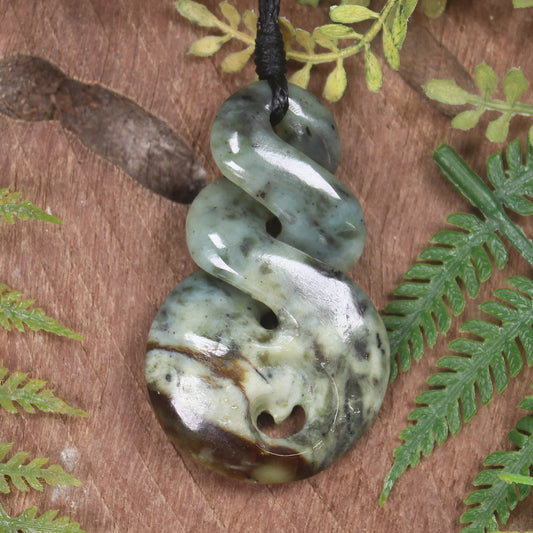 Twist or Pikorua carved from Flower Jade Pounamu - NZ Greenstone