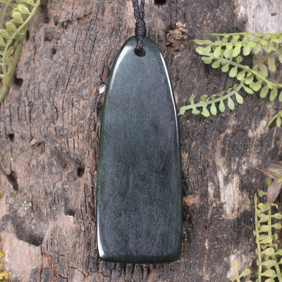 Kawakawa Pounamu Toki
