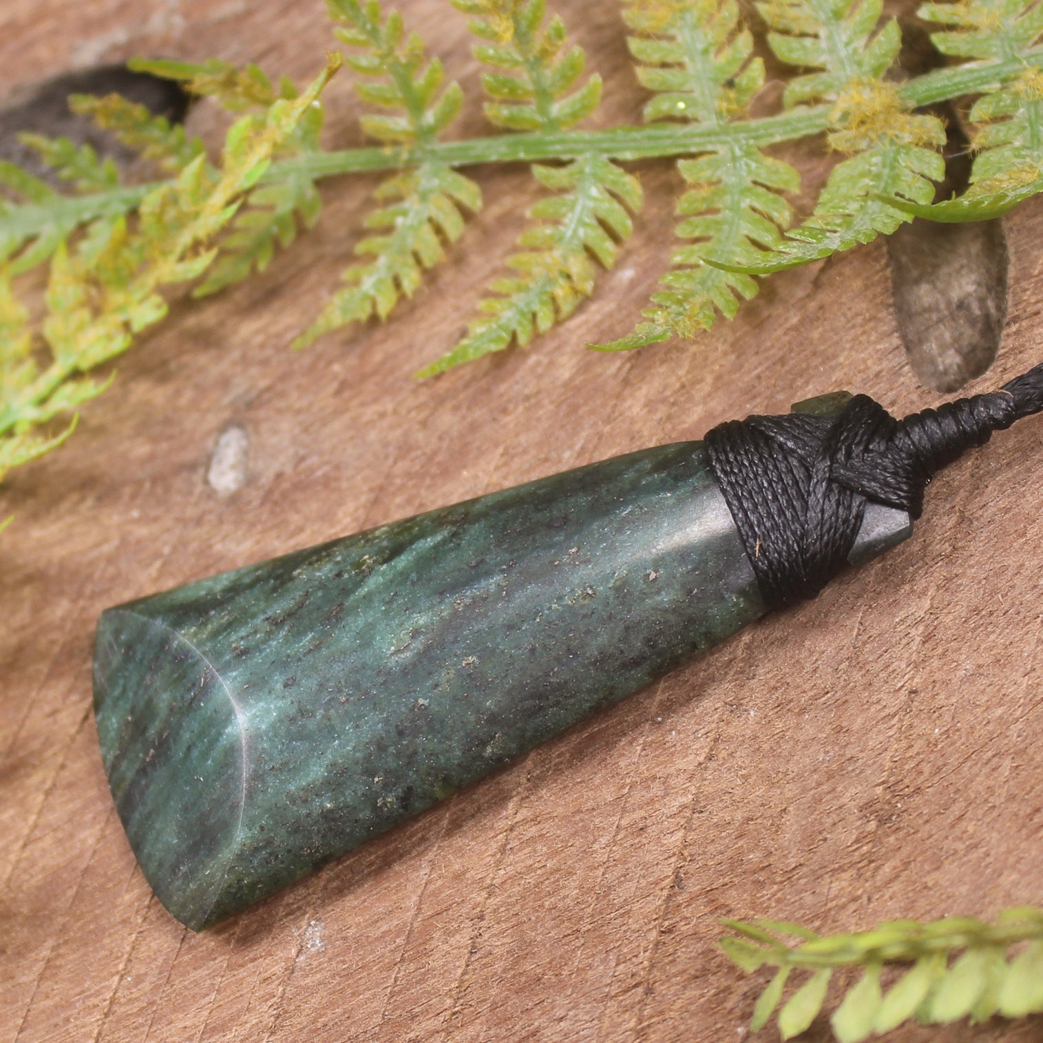 Fuchsite toki pendant