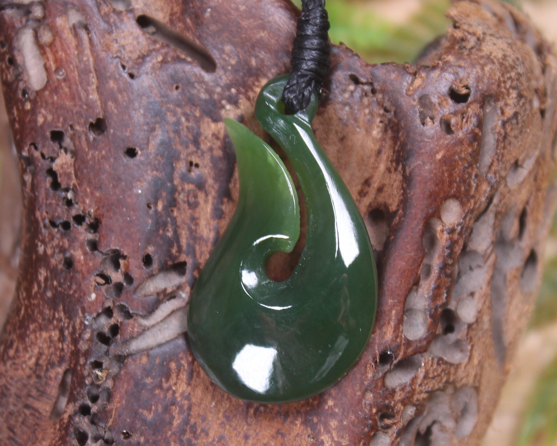 Hei Matau or Fish Hook carved from Kawakawa Pounamu - NZ Greenstone