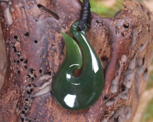 Hei Matau or Fish Hook carved from Kawakawa Pounamu - NZ Greenstone
