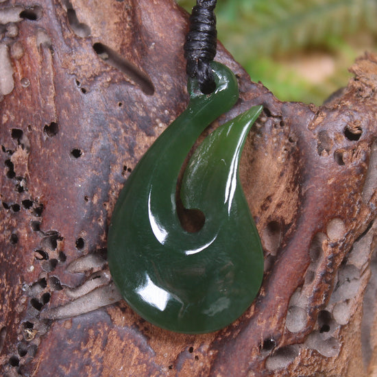 Hei Matau or Fish Hook carved from Kawakawa Pounamu - NZ Greenstone