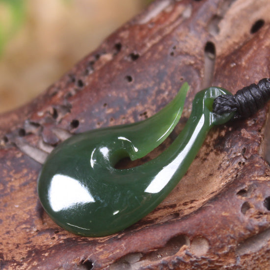 Hei Matau or Fish Hook carved from Kawakawa Pounamu - NZ Greenstone