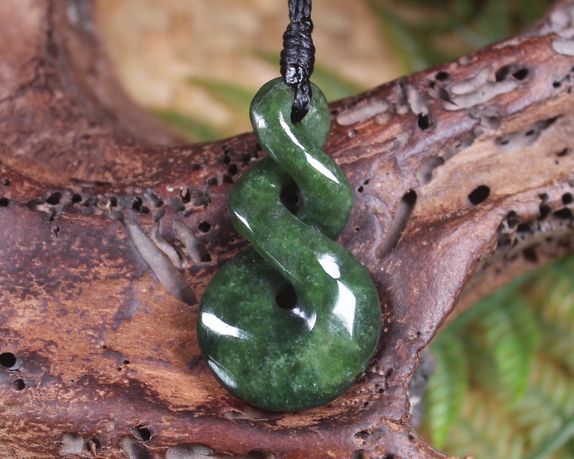 Twist carved from Kawakawa Pounamu - NZ Greenstone