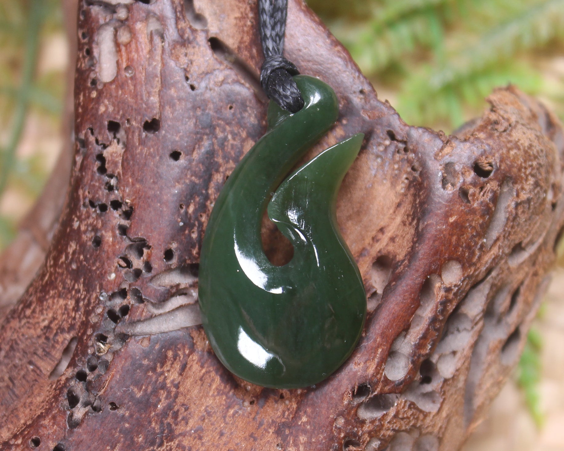 Hei Matau or Fish Hook carved from Kawakawa Pounamu - NZ Greenstone