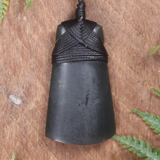 Kawakawa Pounamu Toki