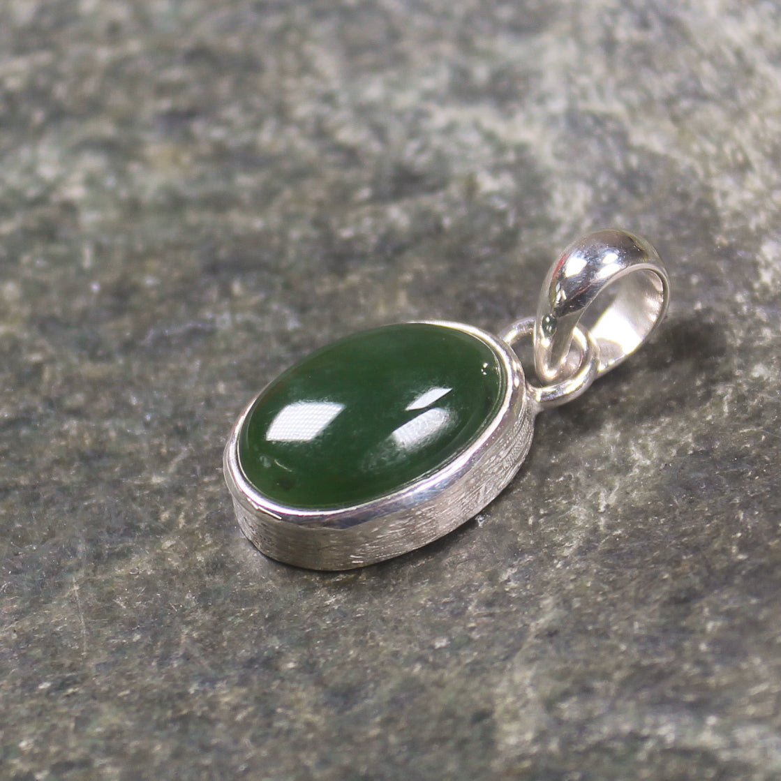 Kawakawa Pounamu pendant set in Sterling Silver - NZ Greenstone