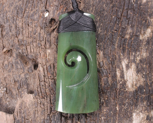 Toki or Adze with Koru carved from Hapopo Pounamu - NZ Greenstone