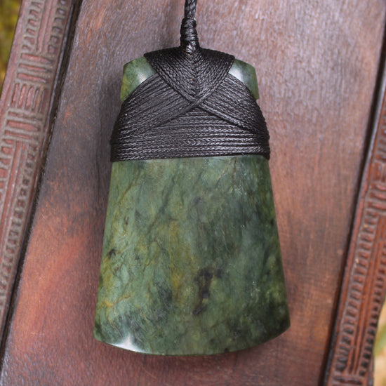 Flower Jade Pounamu Toki