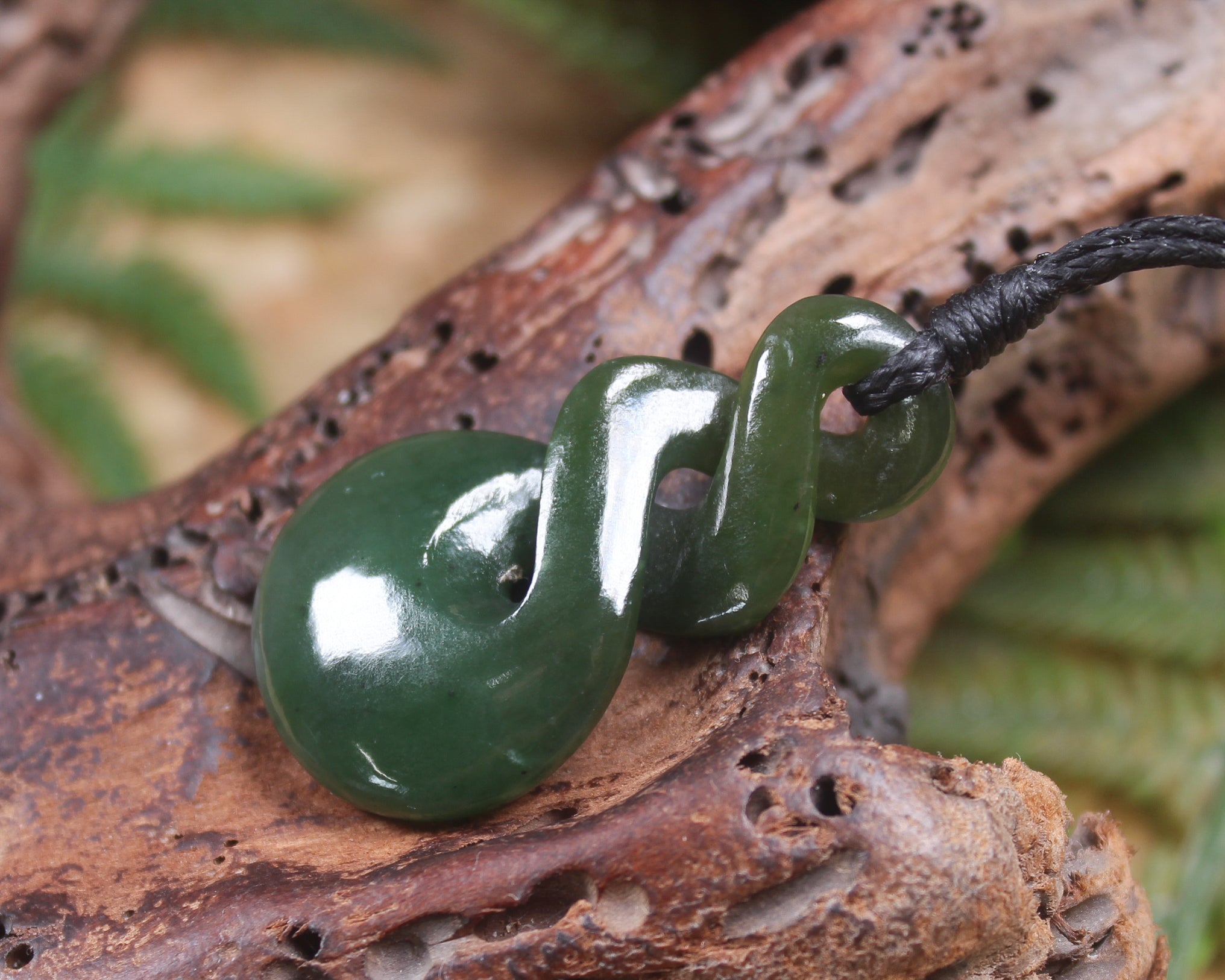 Twist carved from Kawakawa Pounamu - NZ Greenstone