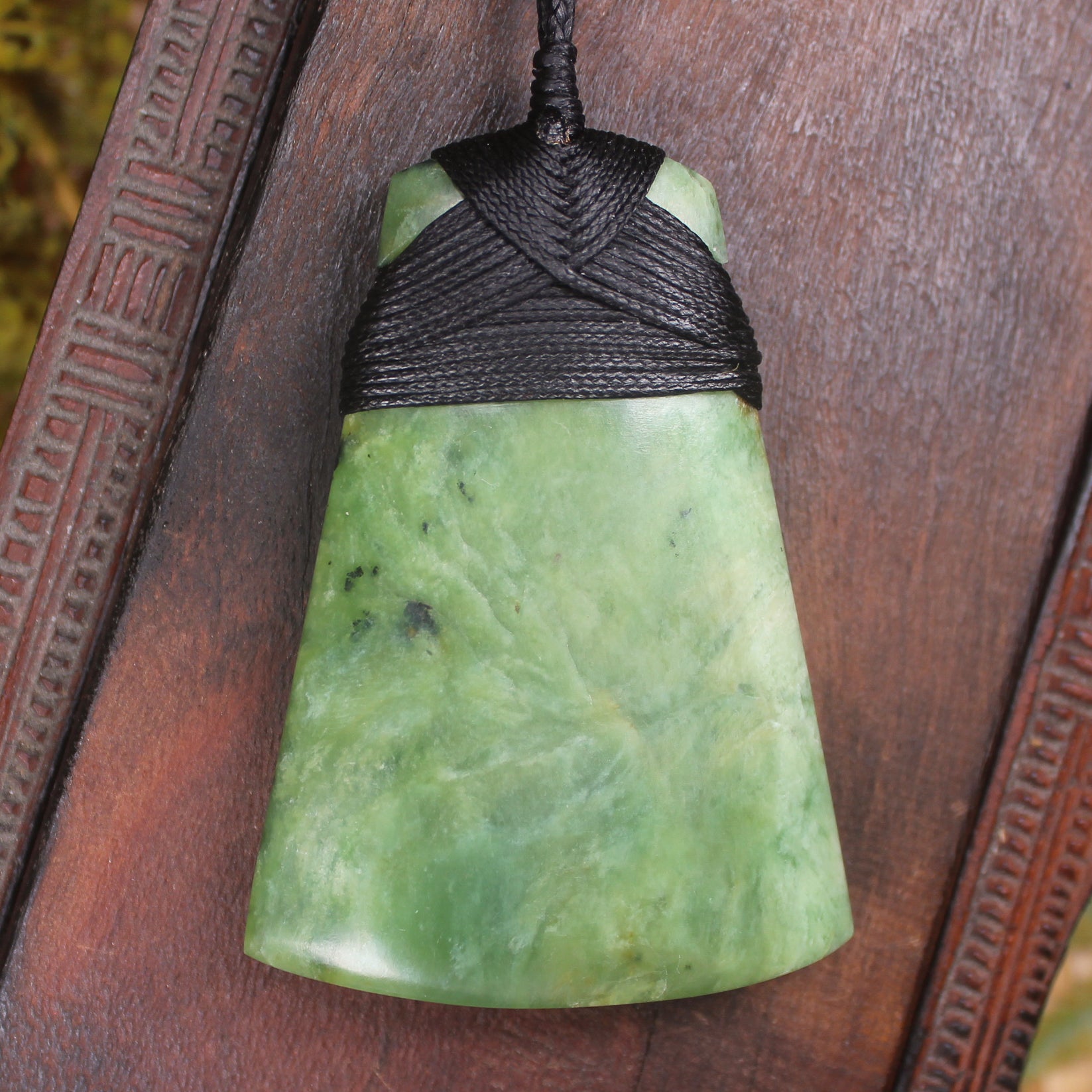Hapopo Pounamu Toki - NZ Greenstone