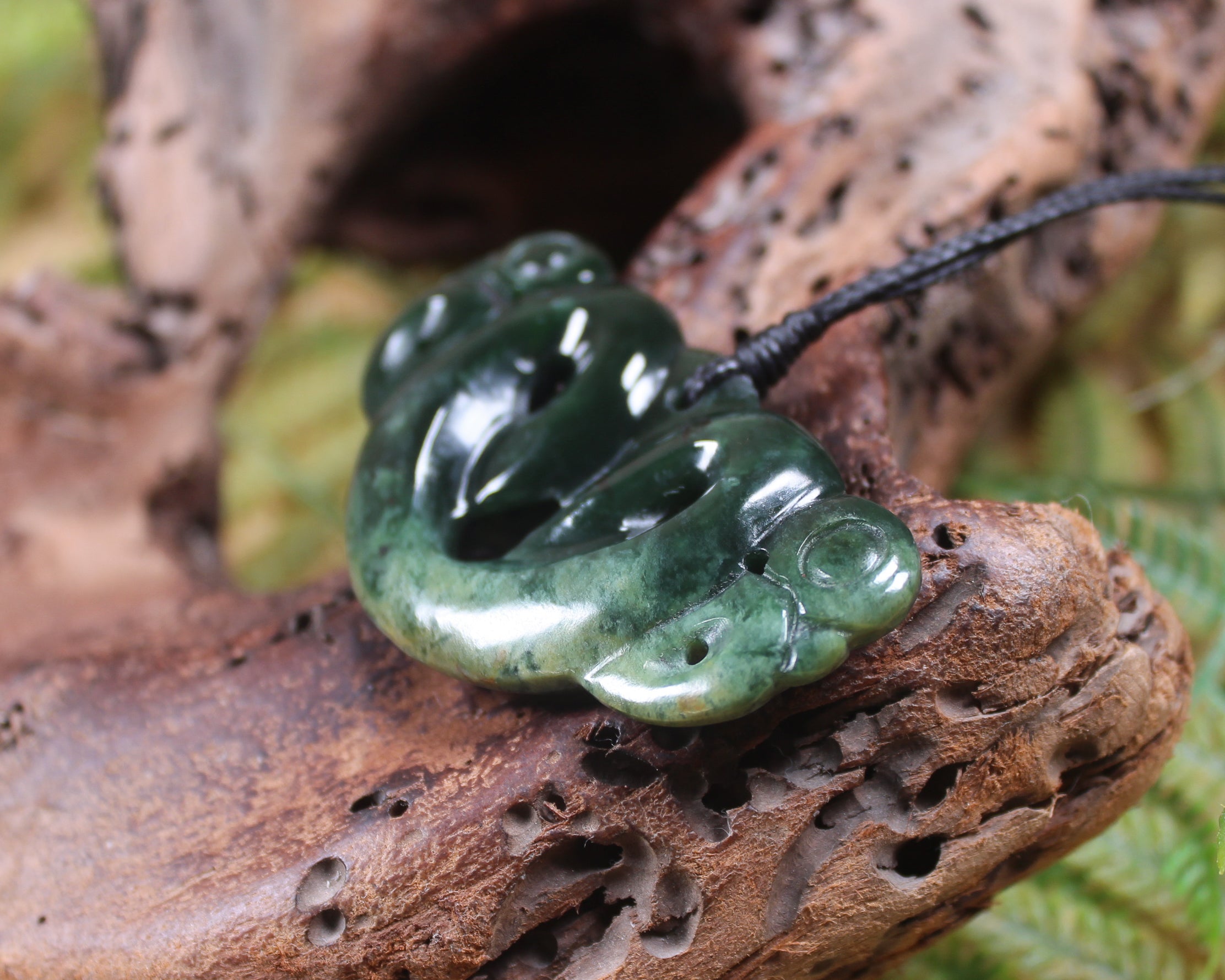 Pekapeka Pendant carved from Flower Jade Pounamu - NZ Greenstone
