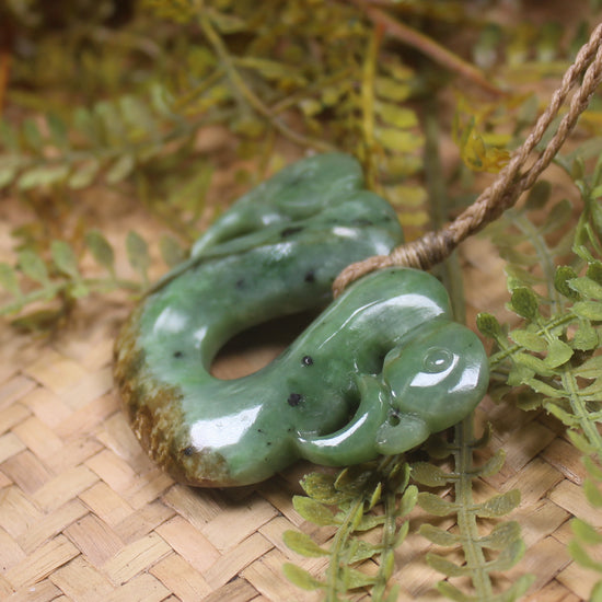 Flower Jade Pounamu Pekapeka Pendant -  NZ Greenstone
