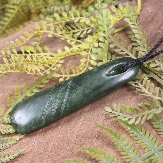 Kawakawa Pounamu Roimata Pendant - NZ Greenstone