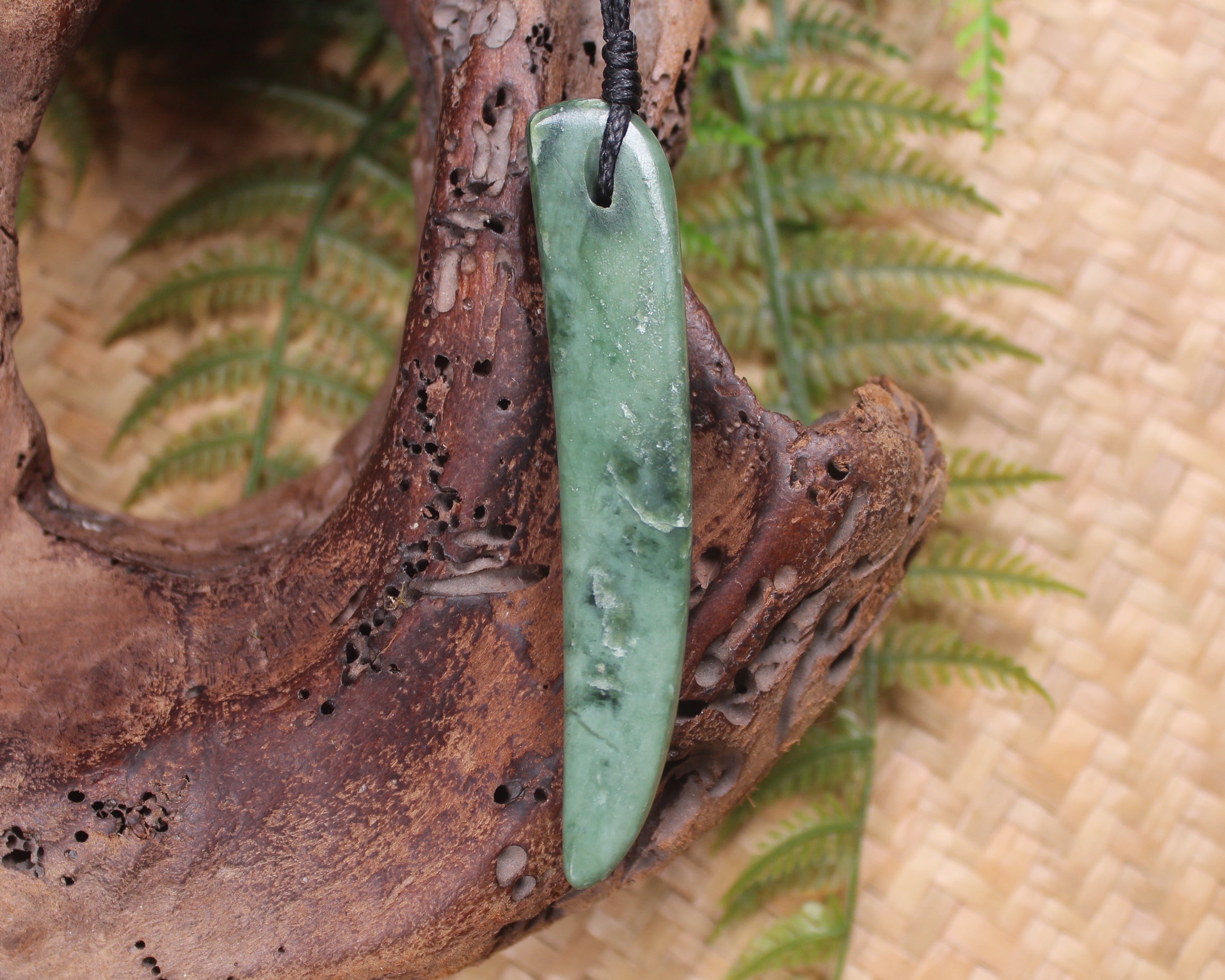 Taniwha Tooth or Niho carved from Kawakawa Pounamu - NZ Greenstone