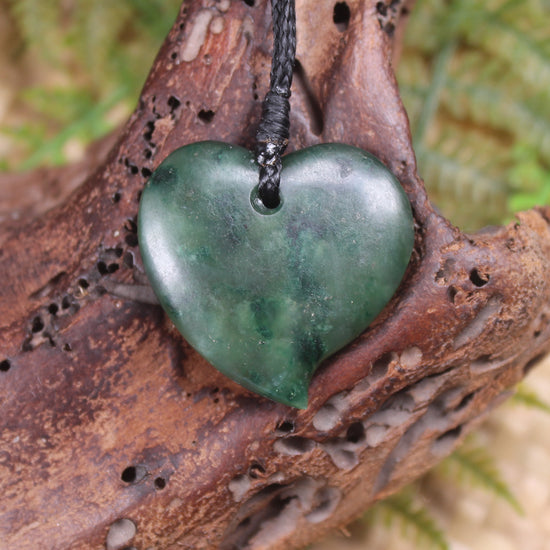 Heart carved from Kawakawa Pounamu - NZ Greenstone