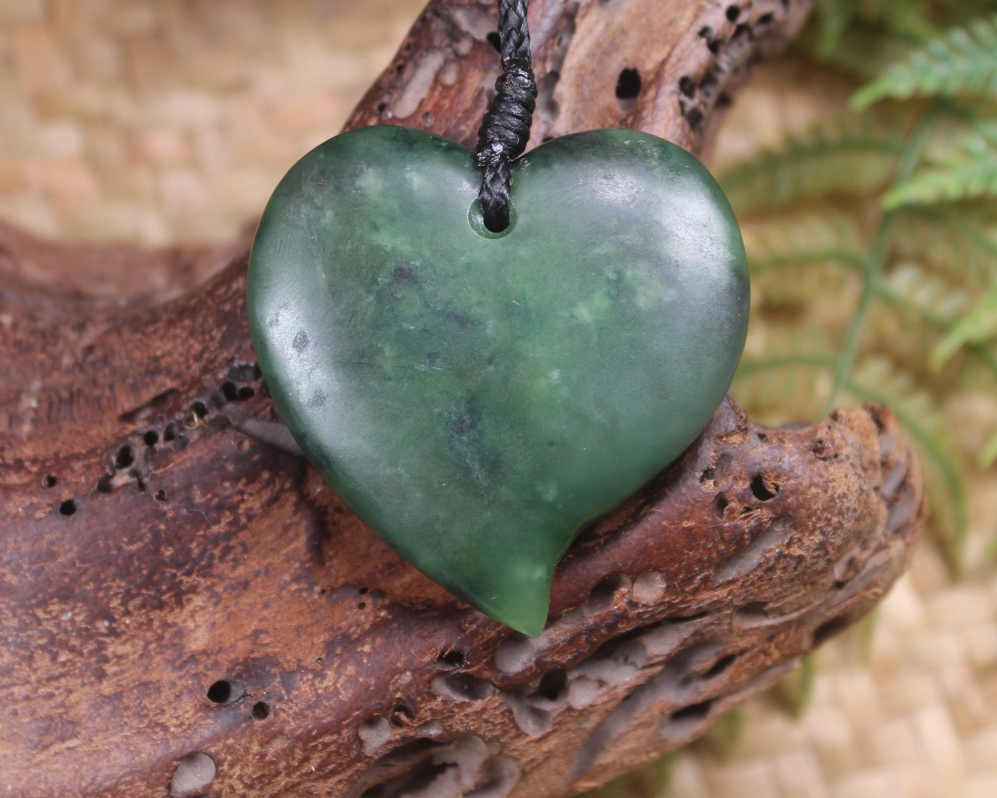 Heart carved from Kawakawa Pounamu - NZ Greenstone