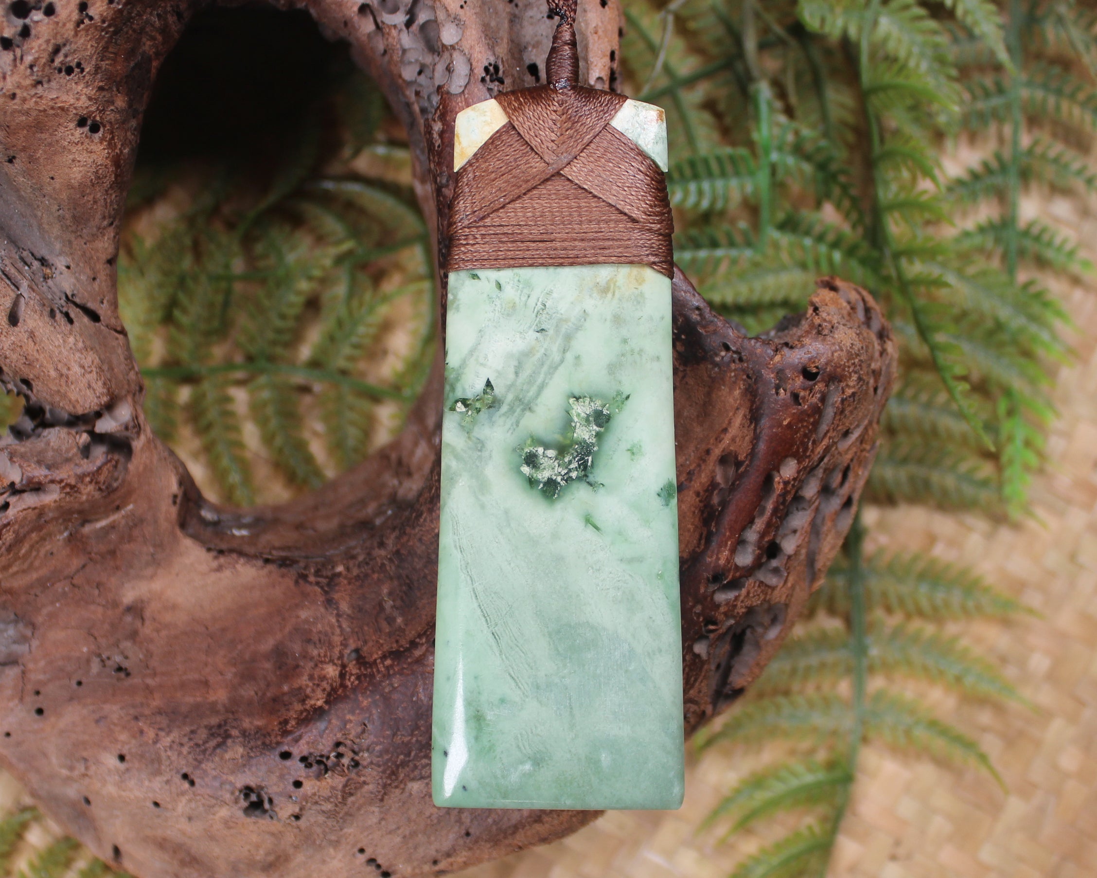 Toki or Adze Pendant carved from Flower Jade Pounamu - NZ Greenstone