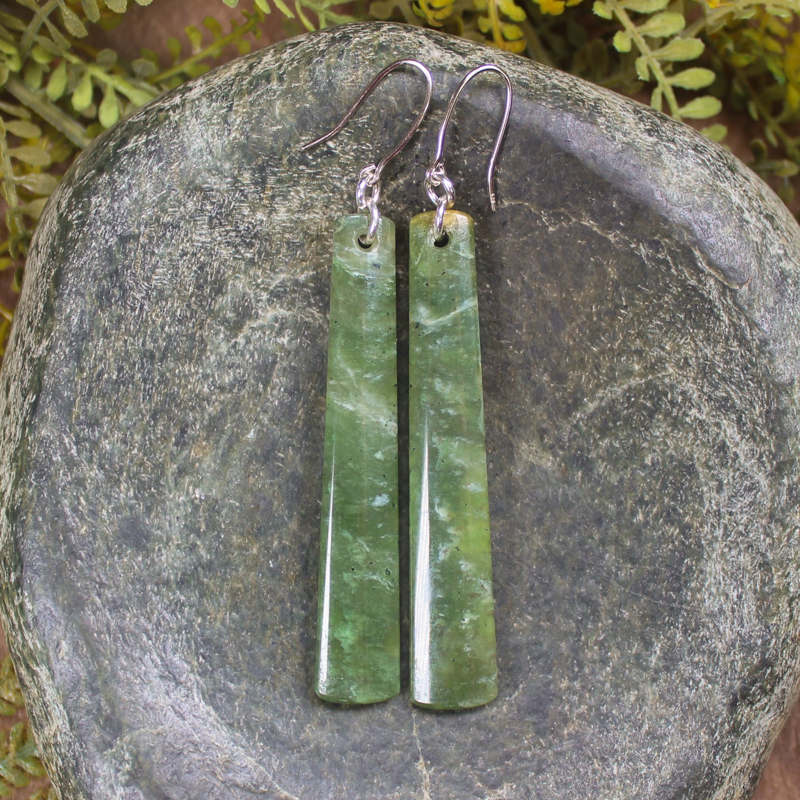 NZ Greenstone Roimata Earrings Hapopo Pounamu