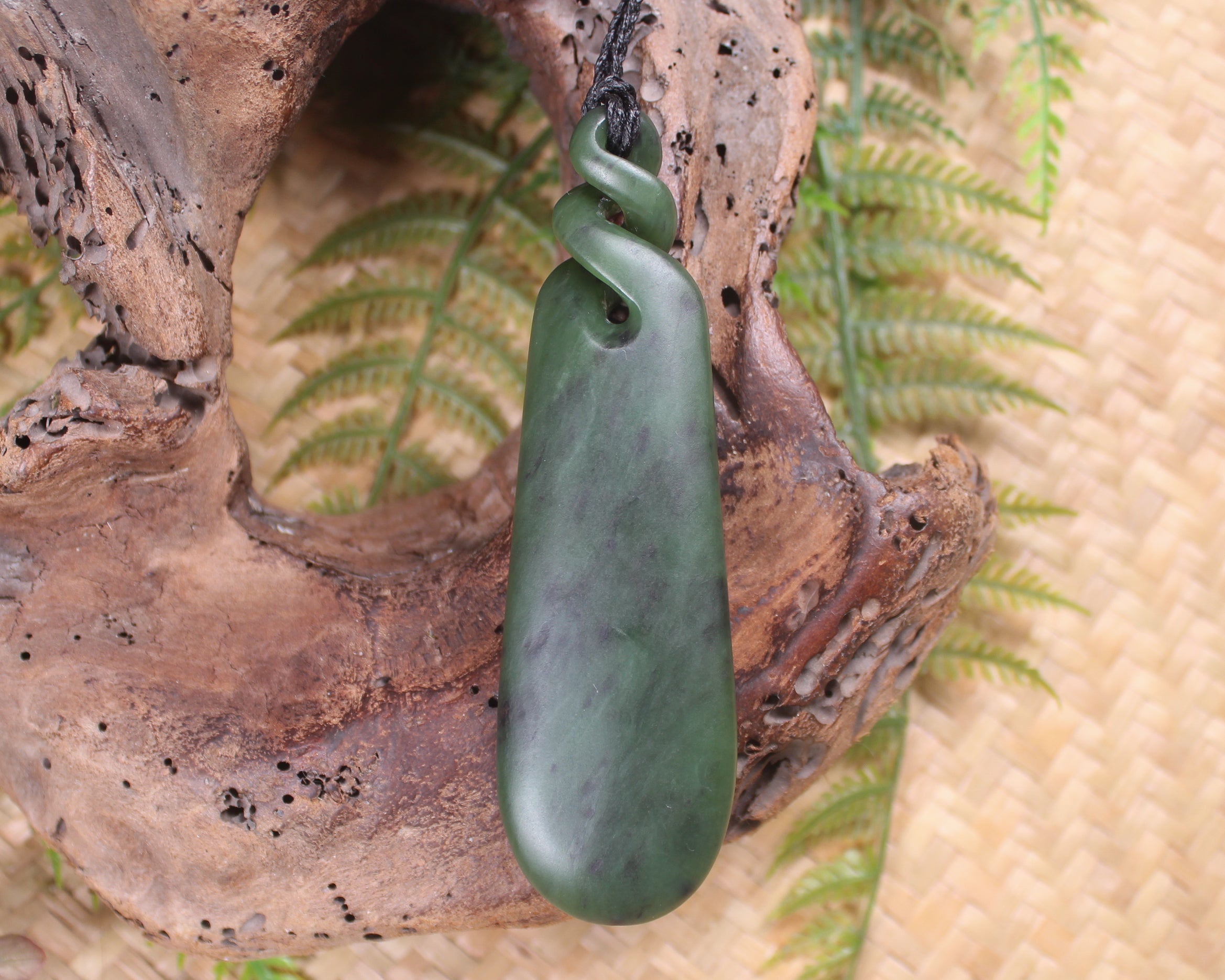 Hapopo Pounamu Roimata Pendant - NZ Greenstone